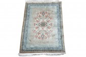 CHINESE WOOL RUGwith pale gree