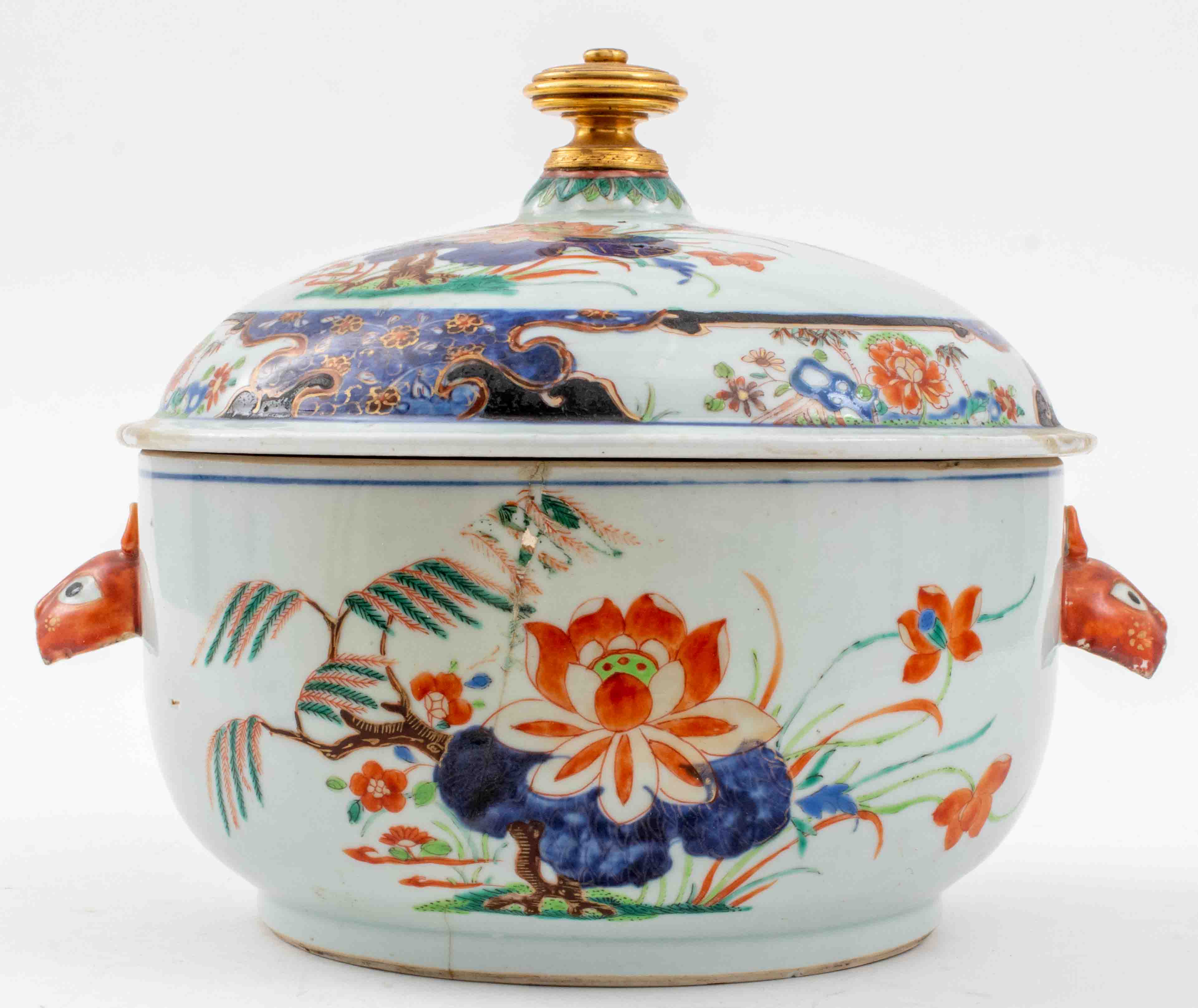CHINESE WUCAI COVERED PORCELAIN JAR