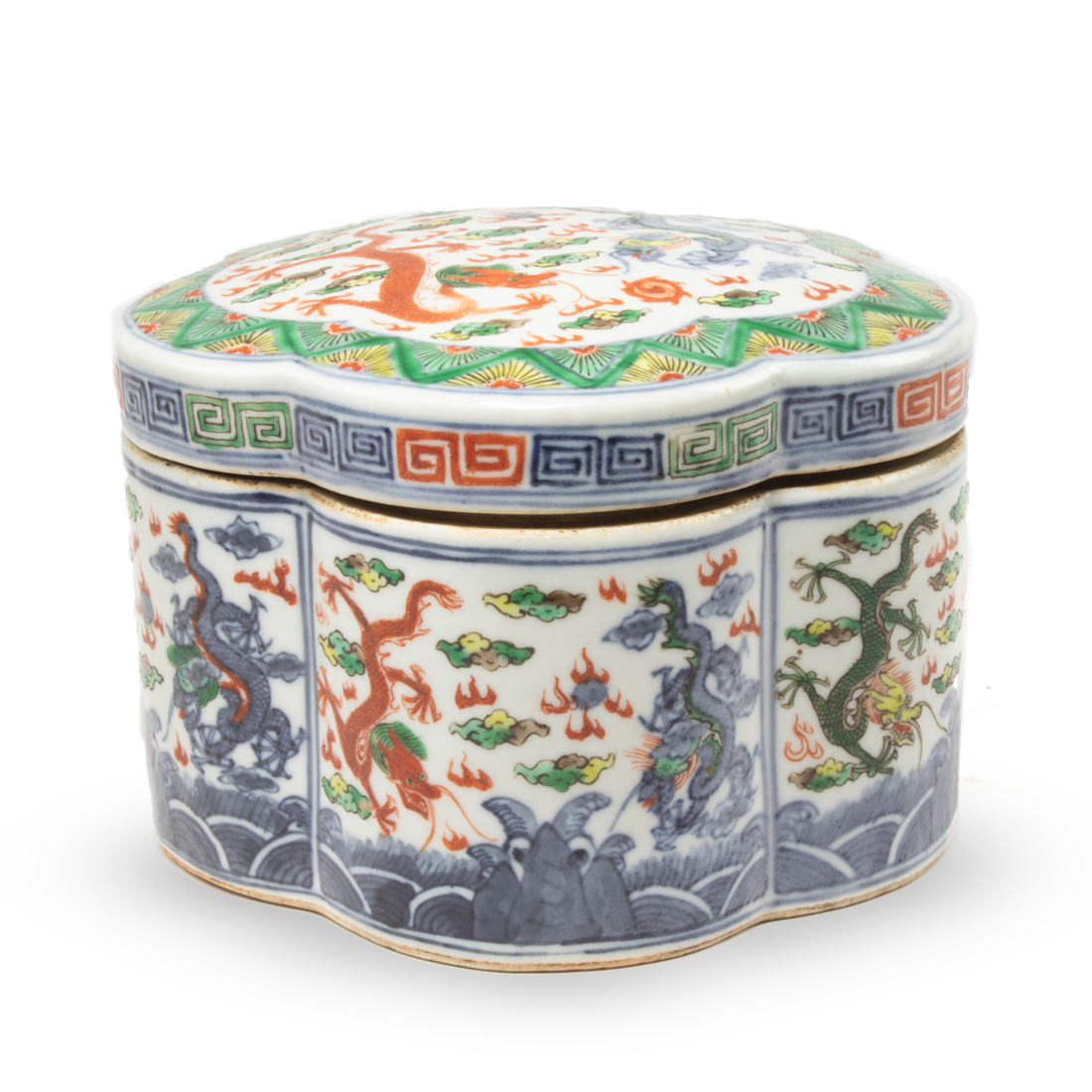 CHINESE WUCAI LOBED 'DRAGON' BOX
