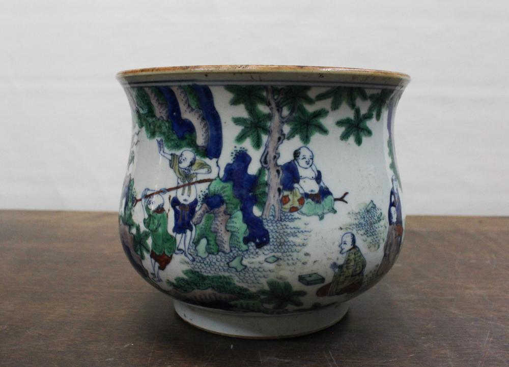 CHINESE WUCAI PORCELAIN JARDINIERE,