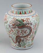 CHINESE WUCAI PORCELAIN VASE E