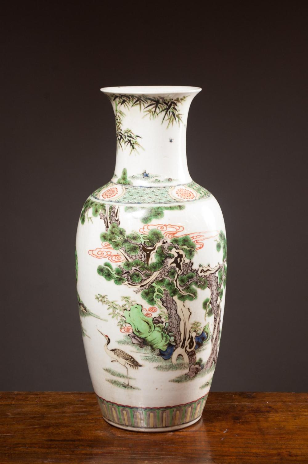 CHINESE WUCAI PORCELAIN VASE, OF