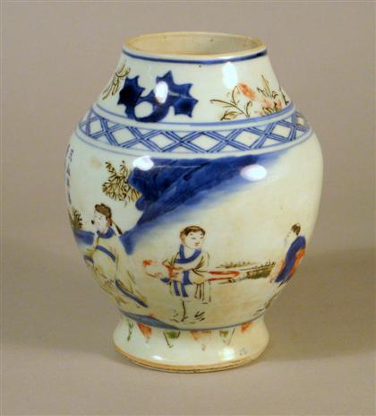 Chinese wucai vase   