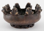CHINESE XUANDE MARK FROG MOTIF