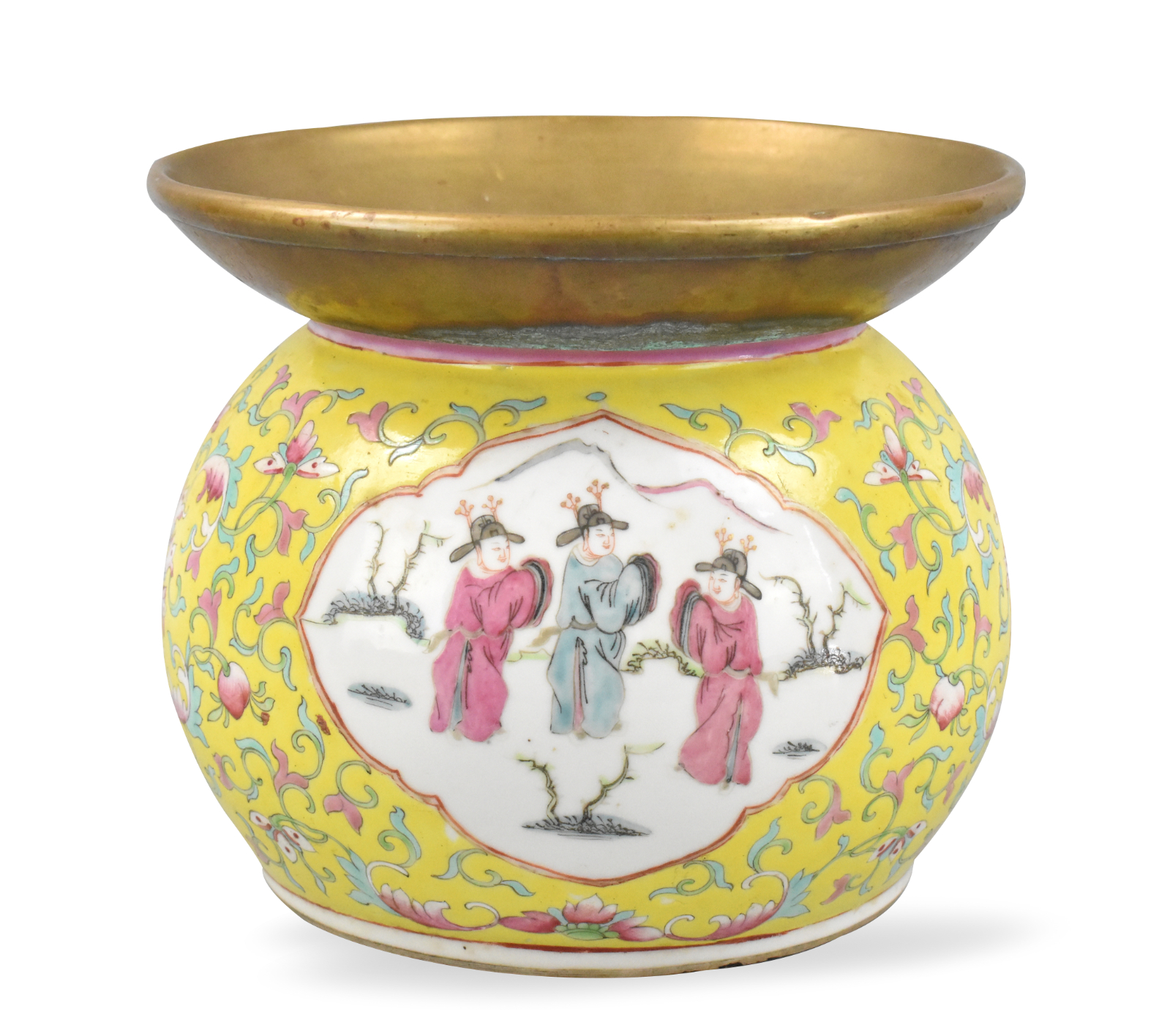CHINESE YELLOW GROUND FAMILLE