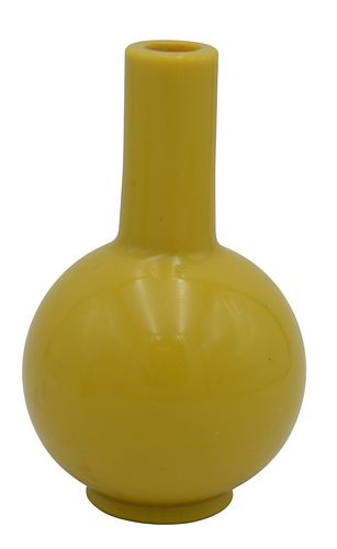 CHINESE YELLOW PEKING GLASS