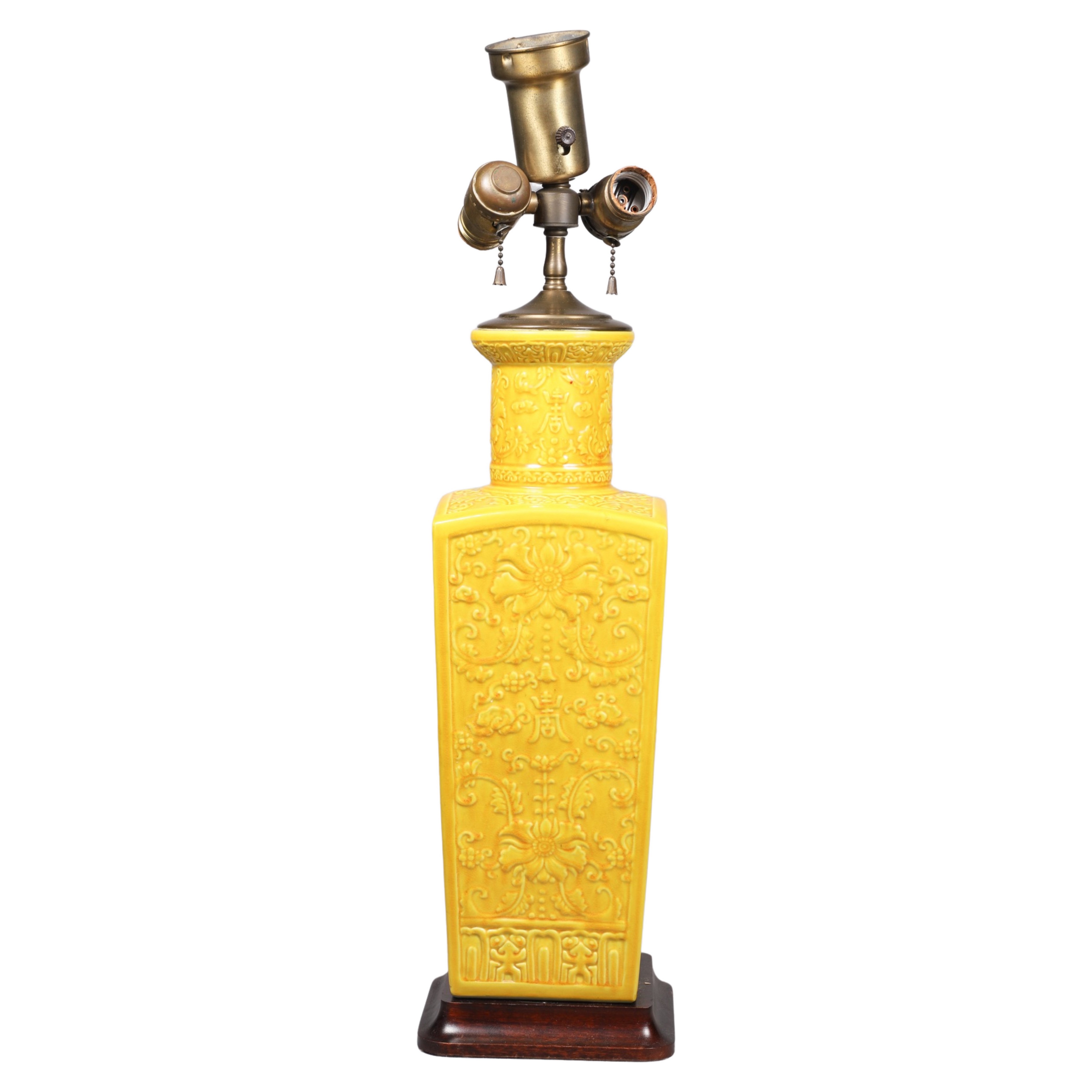 Chinese yellow porcelain vase,