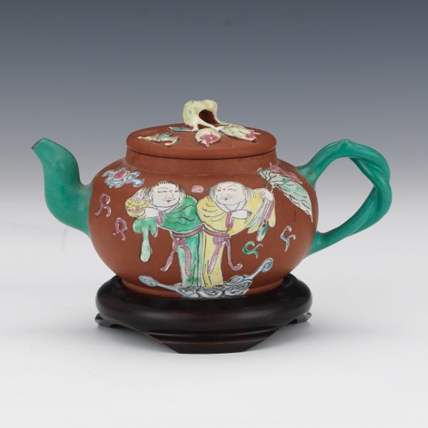 CHINESE YIXING BROWN CLAY TEAPOT,
