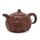 CHINESE YIXING LIDDED TEAPOT C