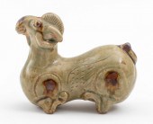 CHINESE 'YUE' CELADON-GLAZED R