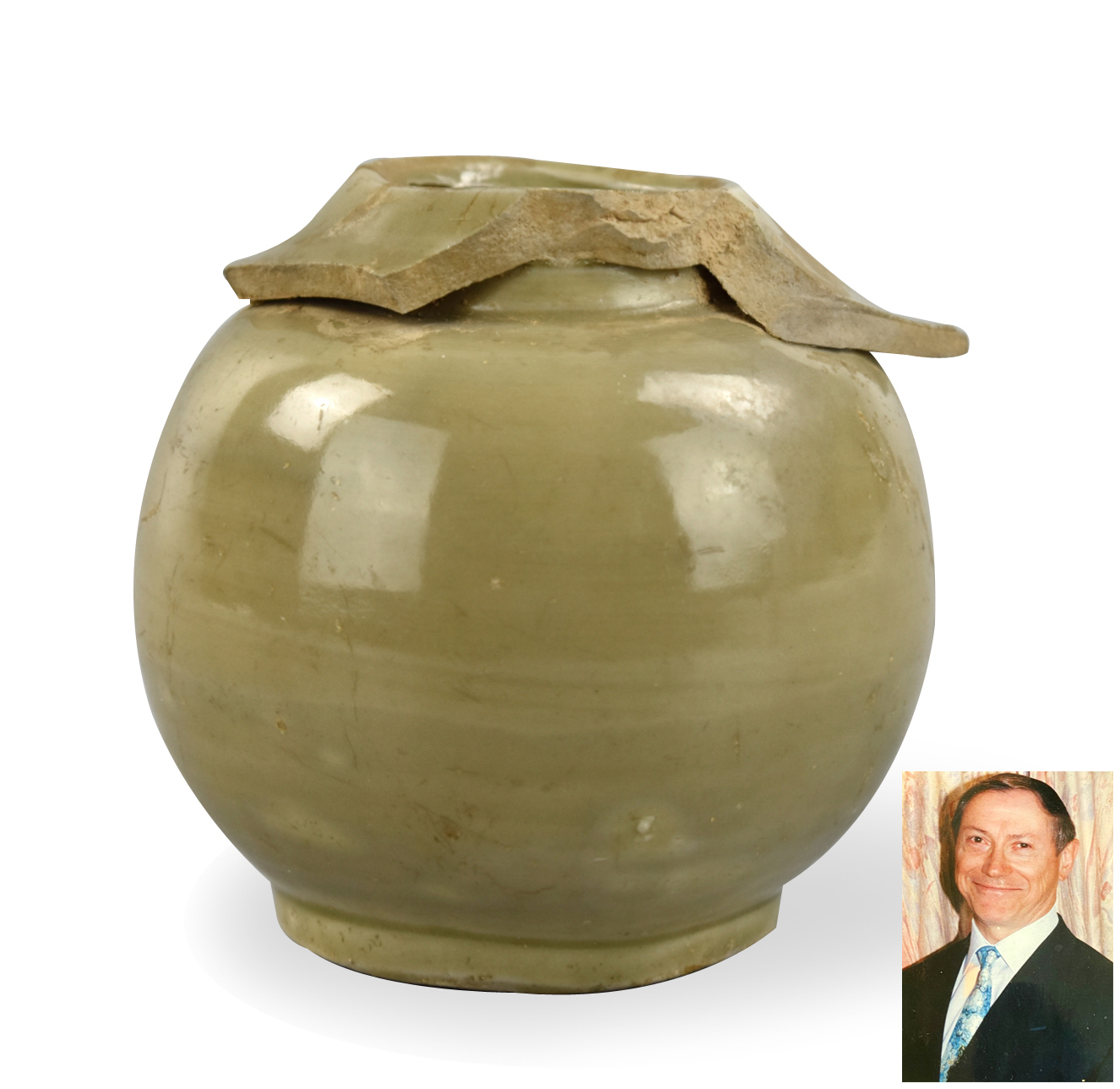 CHINESE YUE WARE CELADON JAR,