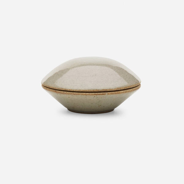 Chinese. Yueyao seal paste box