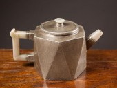 CHINESE ZISHA TEAPOT, TIN COVE