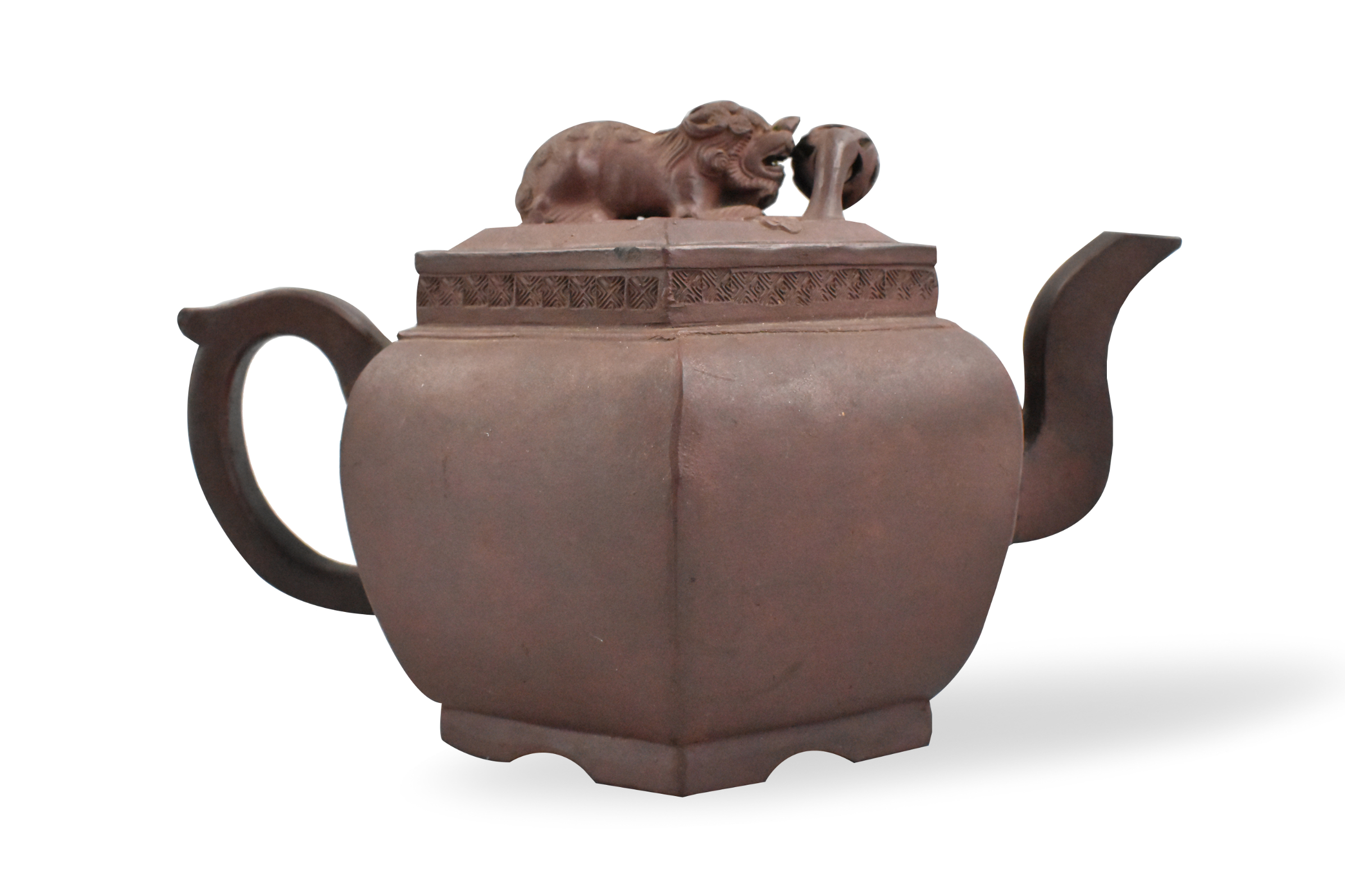 CHINESE ZISHA TEAPOT W/ FOO LION