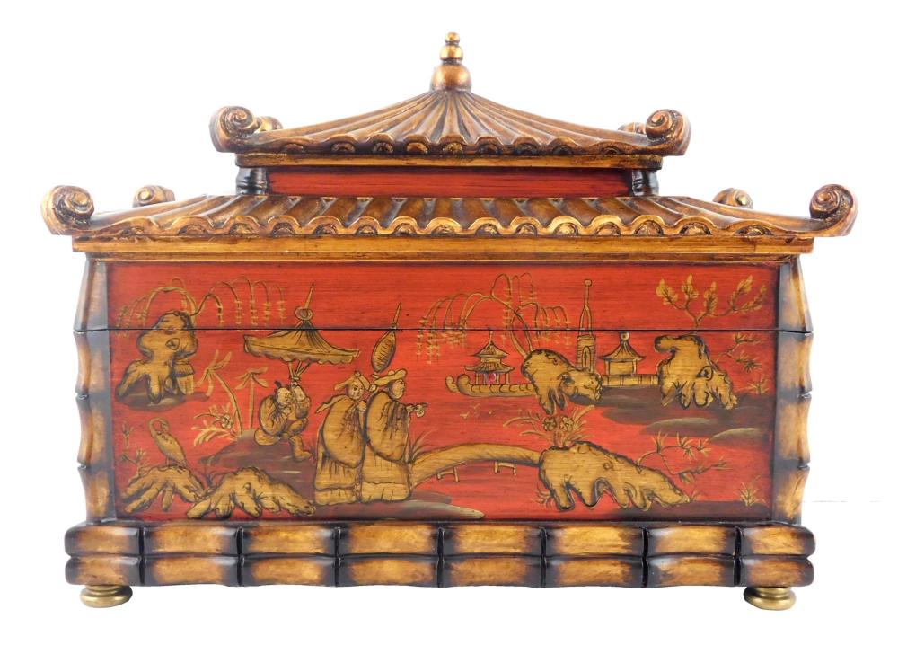 CHINOISERIE DECORATED HINGED LID