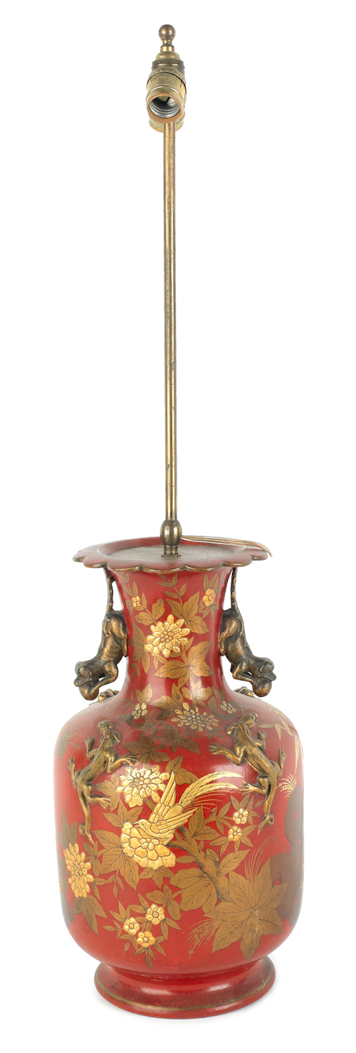 Chinoiserie decorated pottery table