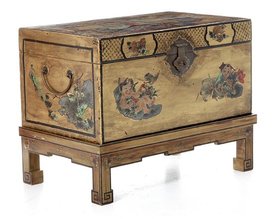 Chinoiserie decorated wood and
