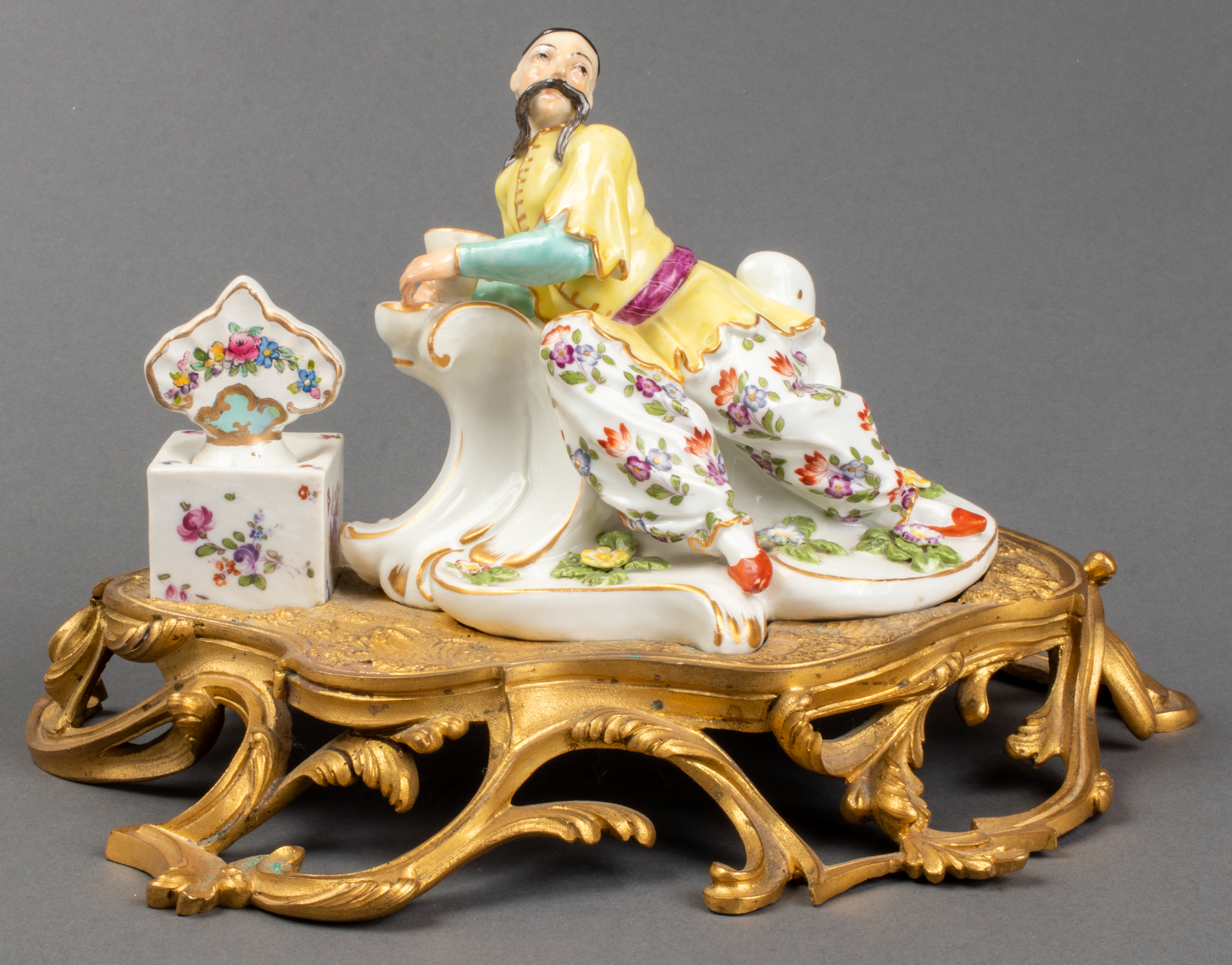 CHINOISERIE GILT MOUNTED