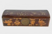 CHINOISERIE LACQUERED BOXwith