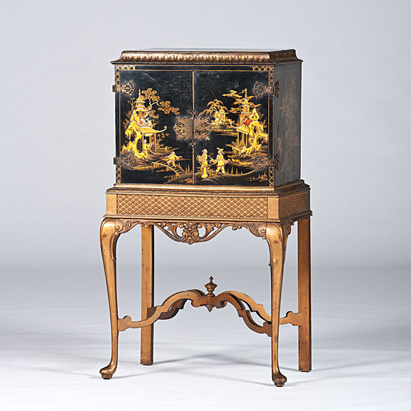 Chinoiserie Lacquered Cabinet
