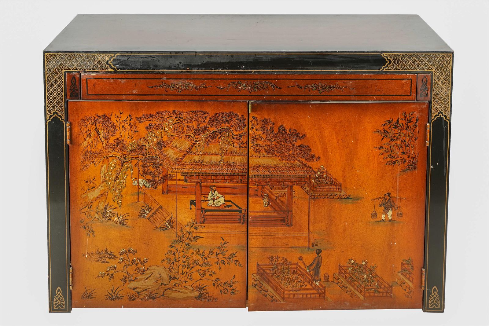 CHINOISERIE LACQUERED WOOD DINING
