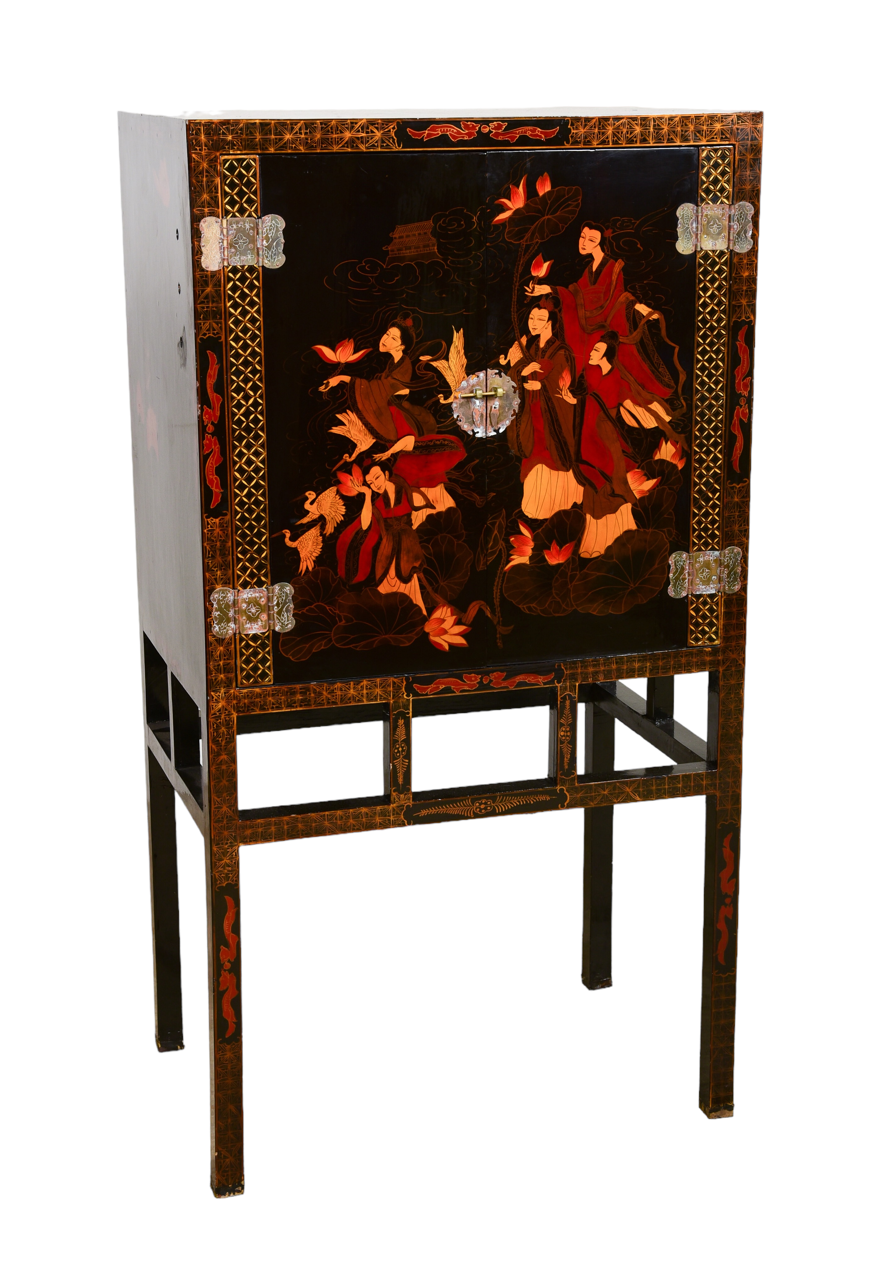 Chinoiserie paint decorated