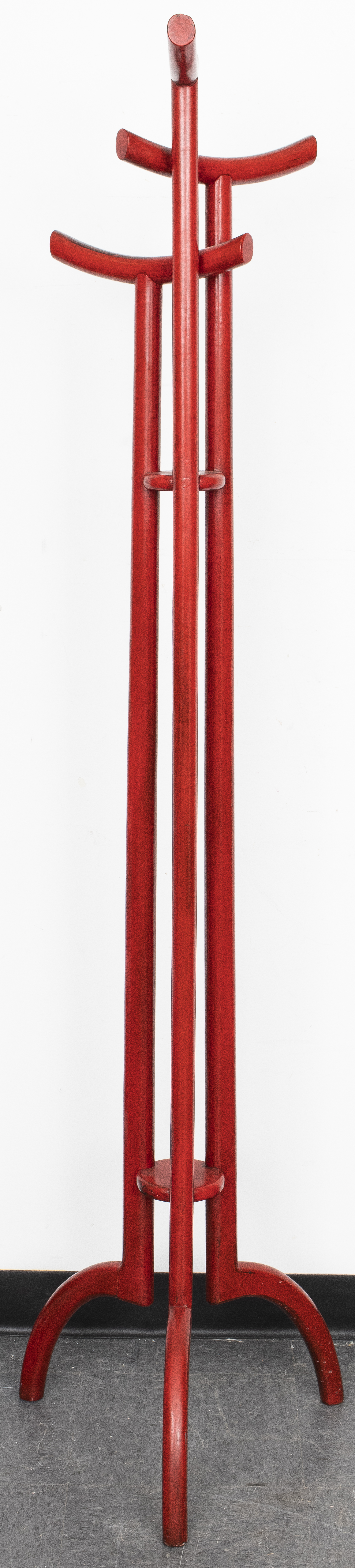 CHINOISERIE RED COAT RACK HAT STAND