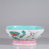Chinse famille rose and gilt e