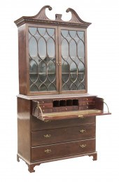 CHIPPENDALE BUTLER'S DESK Peri