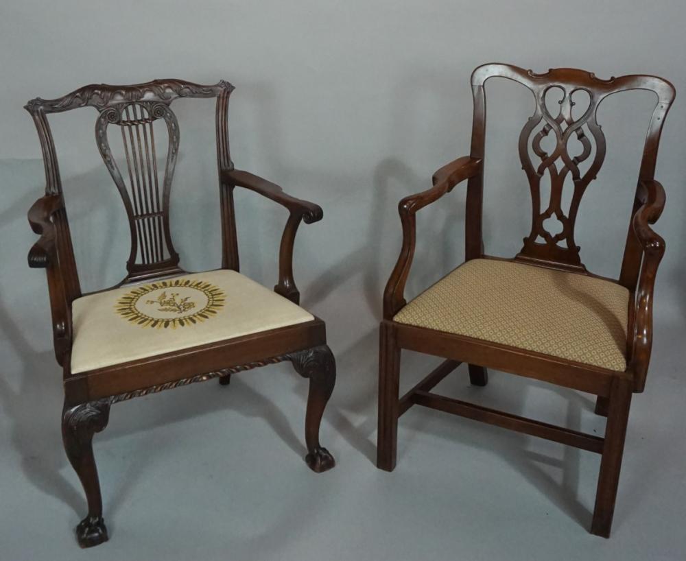 CHIPPENDALE CARVED MAHOGANY