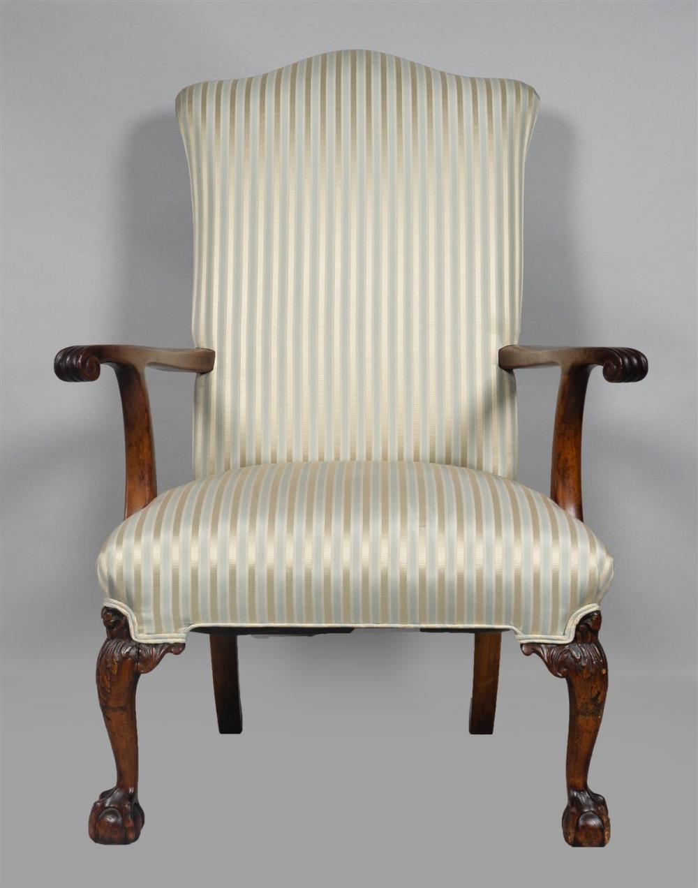 CHIPPENDALE CARVED MAHOGANY LOLLING