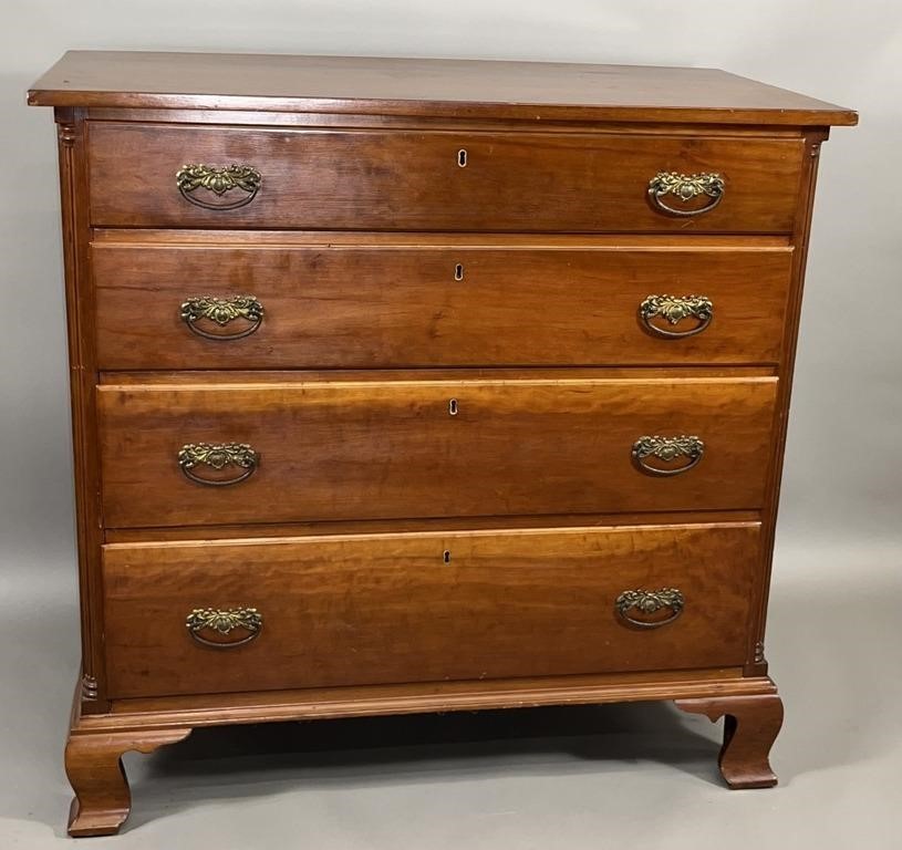 CHIPPENDALE CHEST OF DRAWERS CA.