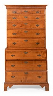 CHIPPENDALE CHEST-ON-CHEST CON
