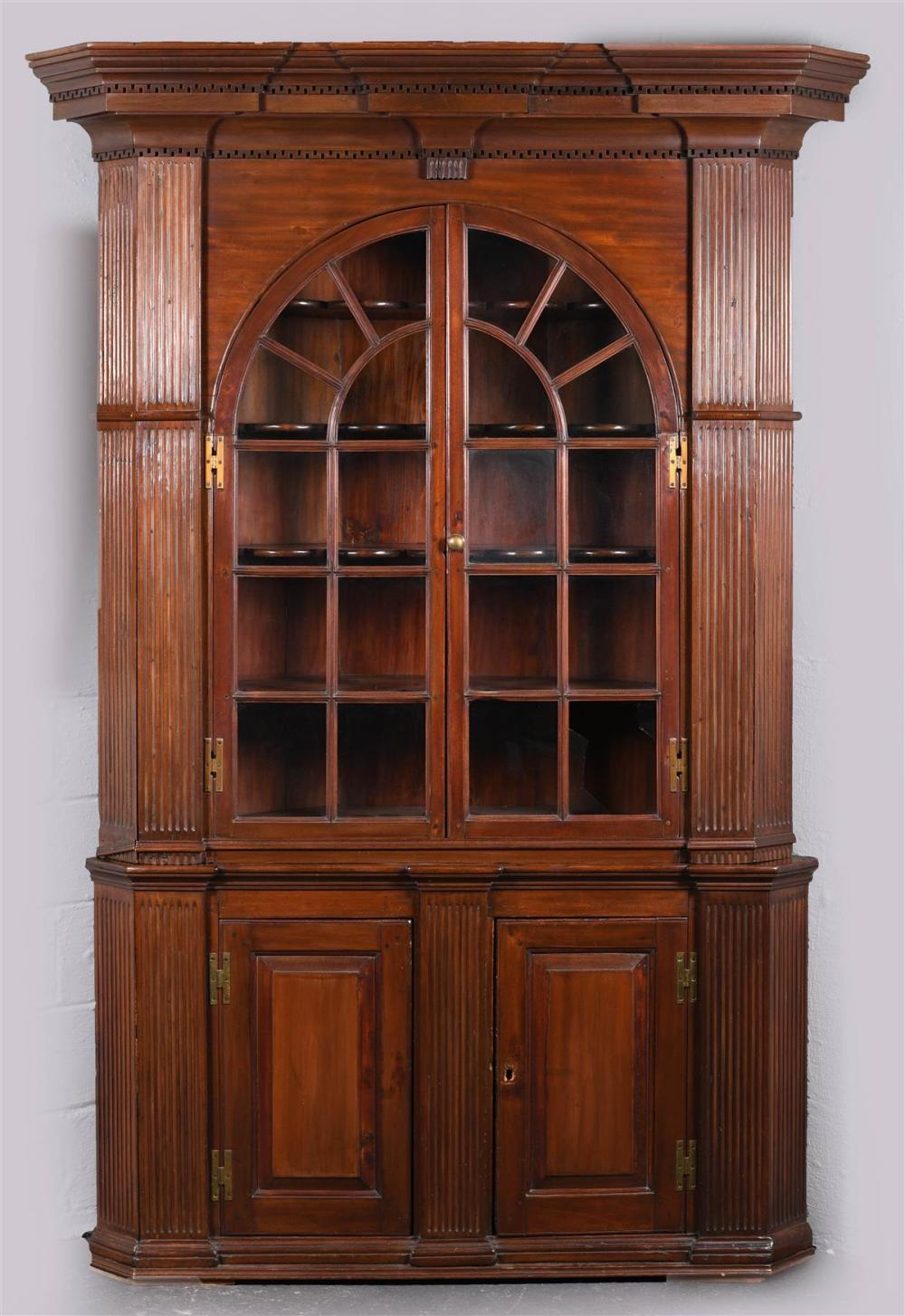 CHIPPENDALE MAHOGANY CORNER
