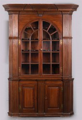CHIPPENDALE MAHOGANY CORNER CA