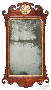 CHIPPENDALE MAHOGANY LOOKING G