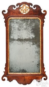 CHIPPENDALE MAHOGANY LOOKING G