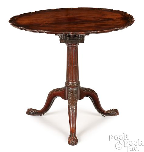 CHIPPENDALE MAHOGANY PIE CRUST