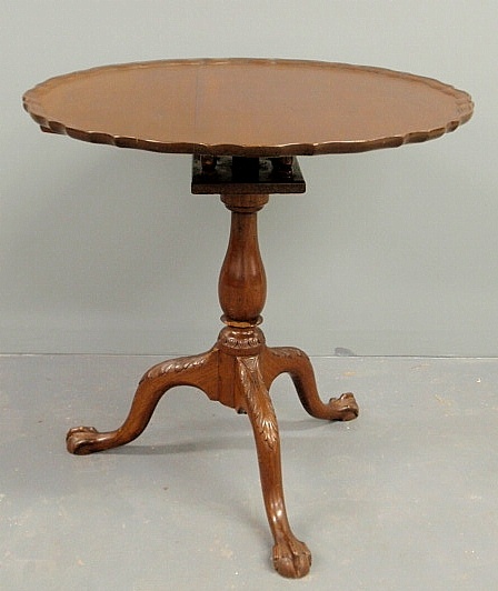 Chippendale mahogany piecrust tea