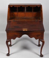 CHIPPENDALE MAHOGANY SLANT FRO