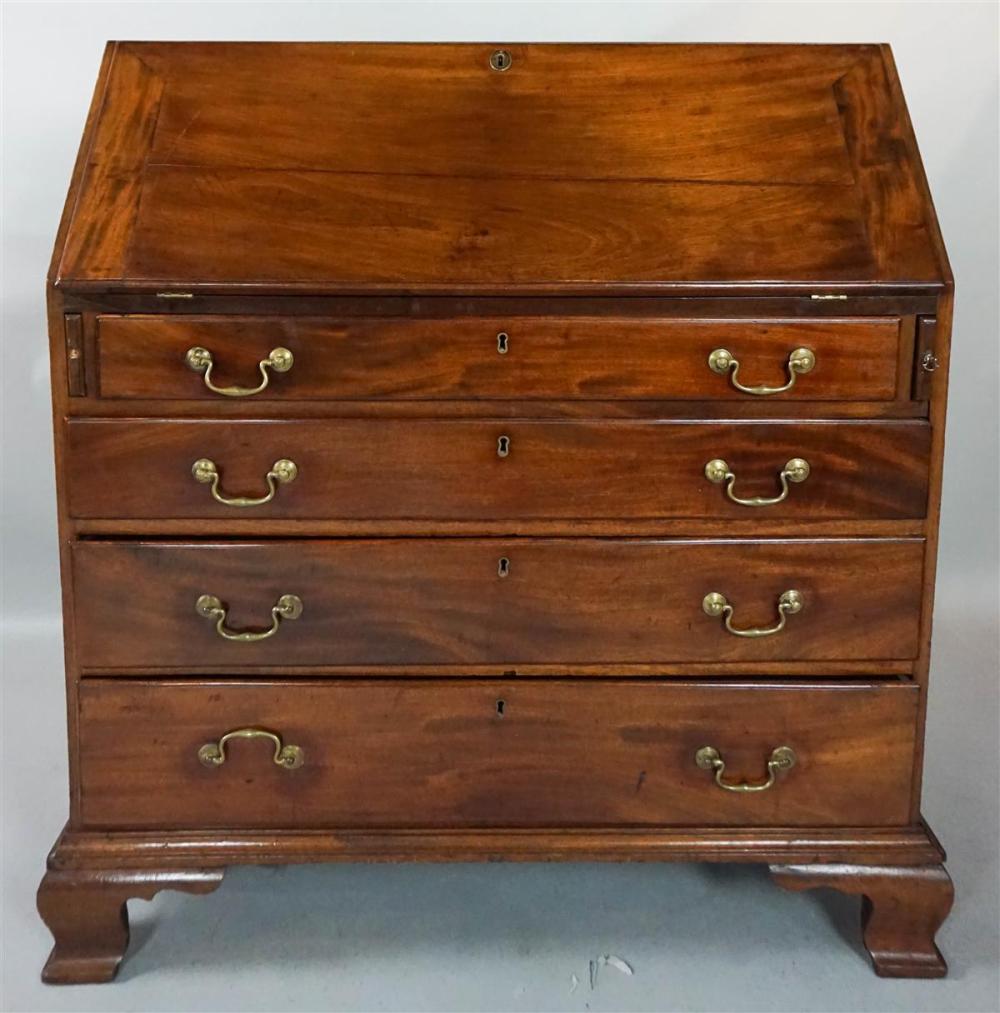 CHIPPENDALE MAHOGANY SLANT FRONT