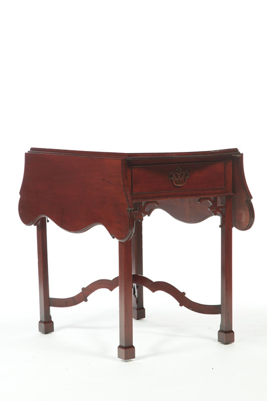 *****CHIPPENDALE PEMBROKE TABLE. 