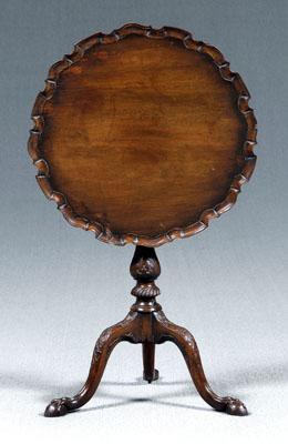 Chippendale piecrust candle