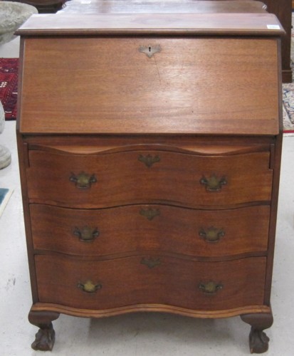 CHIPPENDALE REVIVAL MAHOGANY