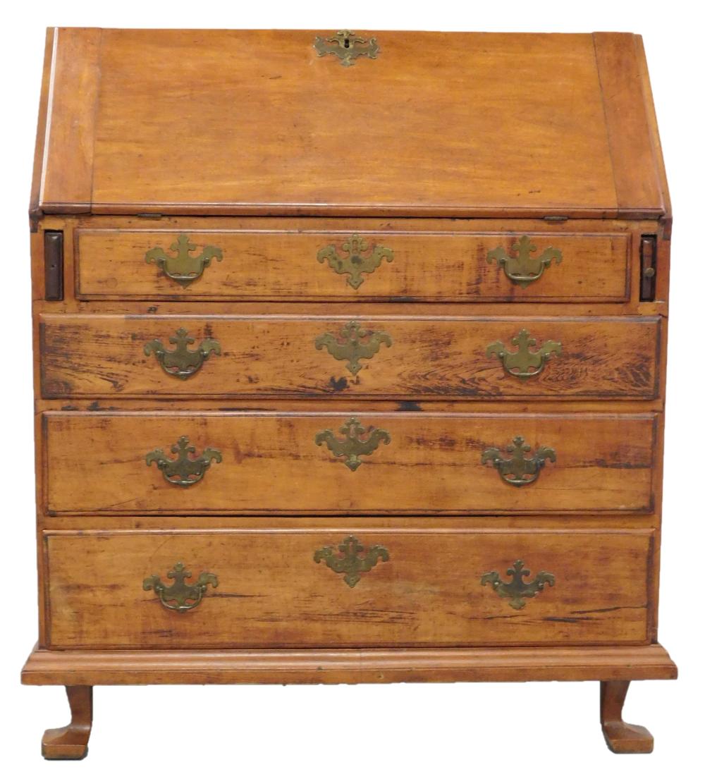 CHIPPENDALE SLANT LID DESK,