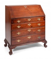 CHIPPENDALE SLANT-LID DESK BOS