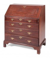 CHIPPENDALE SLANT-LID DESK BOS