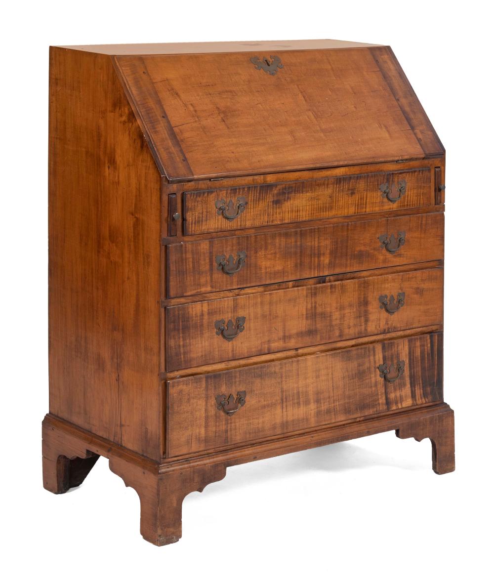 CHIPPENDALE SLANT-LID DESK FOURTH