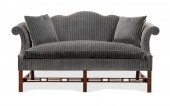 CHIPPENDALE STYLE CAMELBACK SE