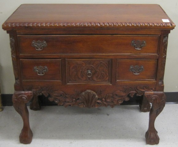 CHIPPENDALE STYLE CARVED MAHOGANY